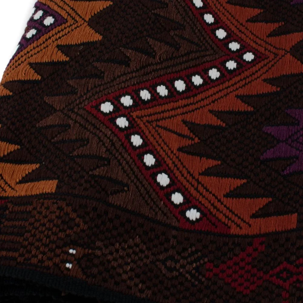 Guatemalan tapestry- table runner or wall-hung - Picture 4 of 6
